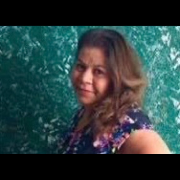 Meet your Posher, Aracely - Picture 1 of 1